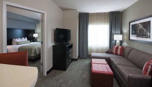 Suite, 2 Bedrooms, Accessible, Kitchen (Mobility)