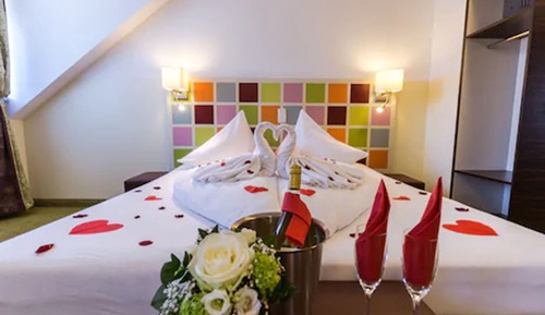 Junior Suite, Multiple Beds