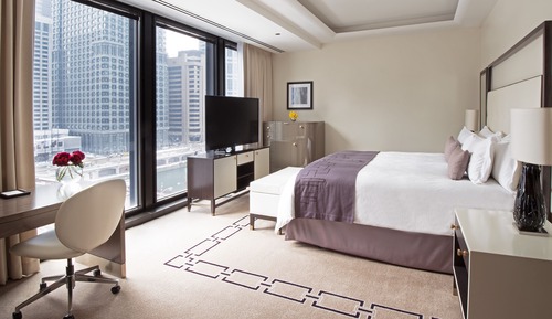 Premier Room, 1 King Bed, River View (Premier)