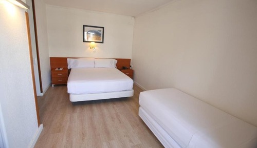 Triple Room, City View