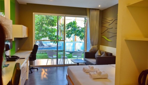 Pool Deluxe Room
