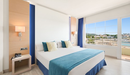 Superior Suite, Balcony, Sea View (3 adults)