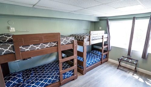 Deluxe Shared Dormitory, Mixed Dorm, Non Smoking, Pool Access