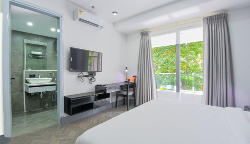 Executive Suite