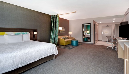 Studio, 1 King Bed, Accessible, Non Smoking (Hearing)
