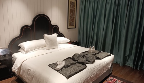 Suite, 1 King Bed (Executive Suite)