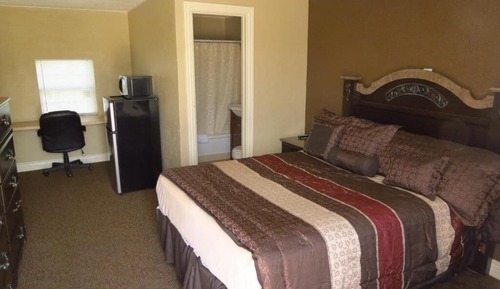 Standard Single Queen Bed