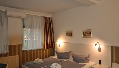 Basic Double Room