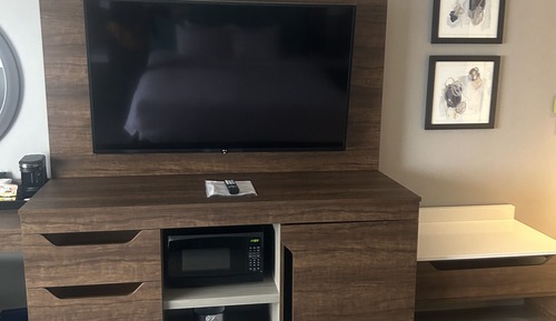 Room, 1 King Bed, Accessible, Non Smoking (Mobility/Hearing, Bathtub)