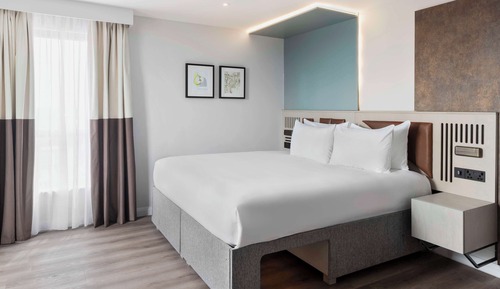 Standard Room, 1 King Bed, Balcony