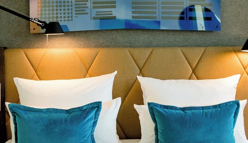 Comfort Room, 1 King Bed