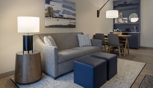 Suite, 1 King Bed