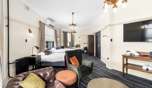 Family Room, Non Smoking, Shared Bathroom