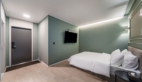 Junior Double Room
