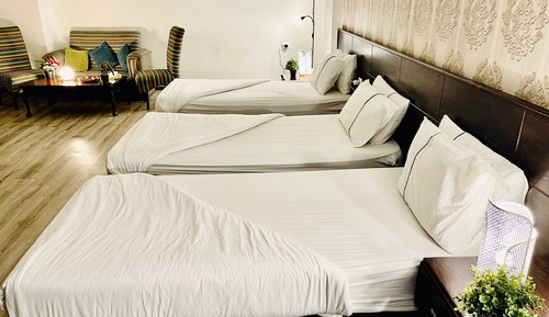Deluxe Room, 3 Twin Beds