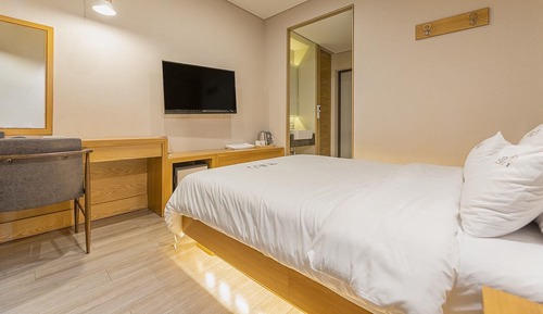 Basic Room, 1 Bedroom (301(withpet))