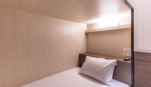 Female Dormitory Room with 1 Lower Bunk Bed - Non-Smoking
