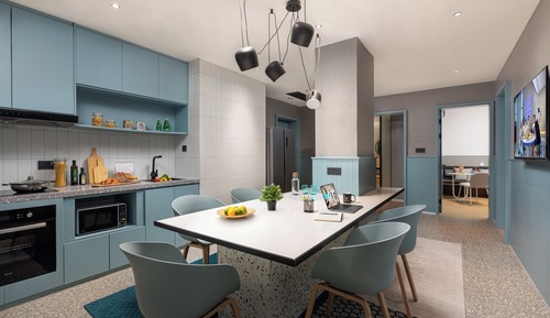 Comfort Room (All Together)