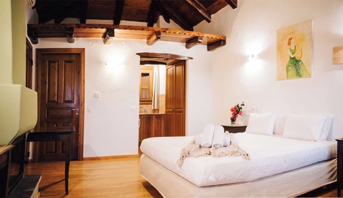 Family Room, Garden View