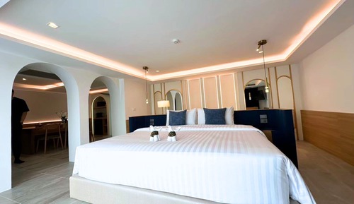 Away River Suite