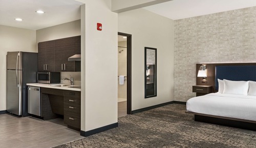Suite, 2 Queen Beds, Accessible, Bathtub