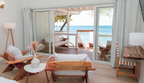SUPREME KING BEACH FRONT SUITES