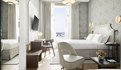 Junior Suite Sea Front with Balcony