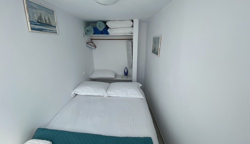 Traditional Studio Suite