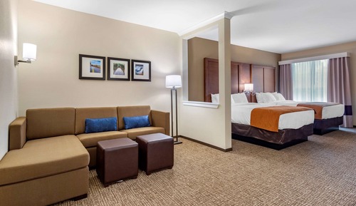 Suite, 2 Queen Beds, Non Smoking