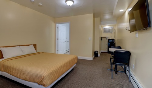 Senior Room