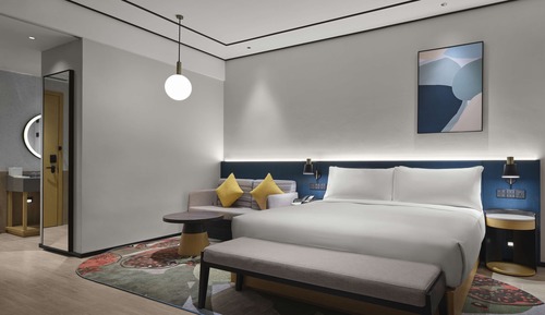 Deluxe Room, 1 King Bed