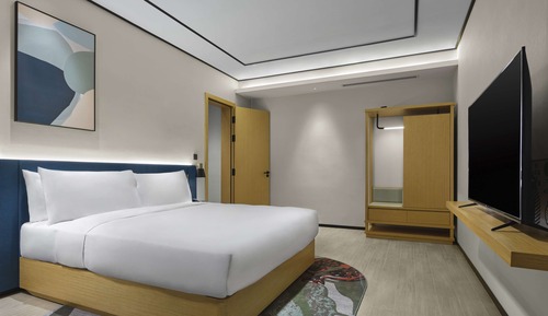 Premium Suite, 1 King Bed