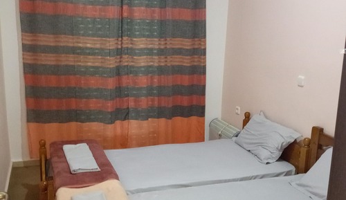 House, 2 Bedrooms, Accessible, Smoking
