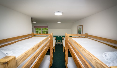 Family Room (Bunk Six)