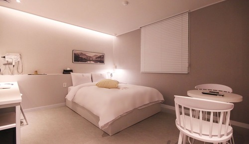 Room (VIP (styler air purifier Netflix & Di)
