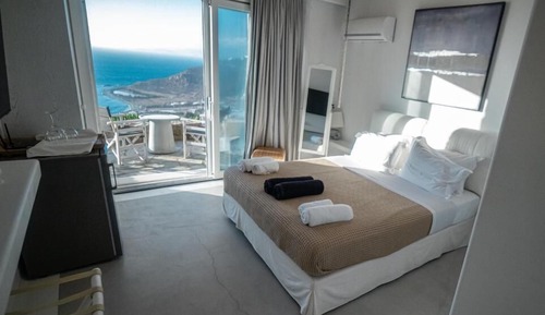 Deluxe Studio Suite