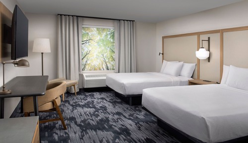 Room, 2 Queen Beds (Mobility Accessible, Tub)