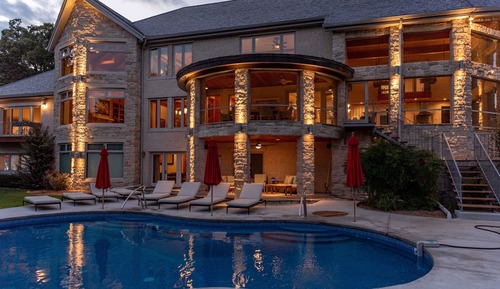 House, Multiple Bedrooms
