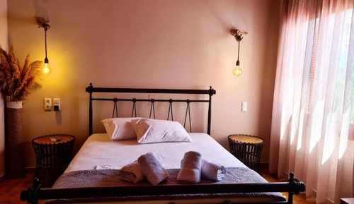 Economy Double Room (Economy room 11)