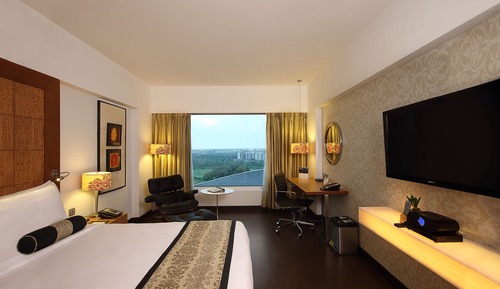 Club Room, 1 Queen Bed, City View (Fortune Club Room)