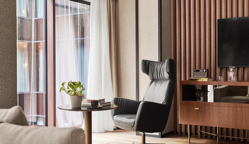 Deluxe Room, 1 King Bed