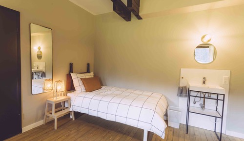 Triple Room, Shared Bathroom