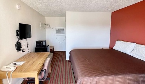 Room, 1 King Bed, Non Smoking