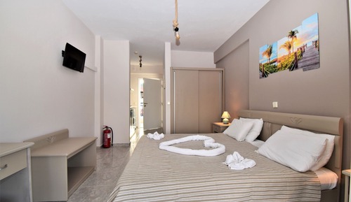 Economy Room