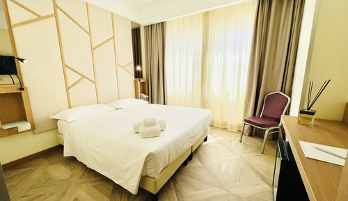 Superior Double Room Single Use, 1 Queen Bed