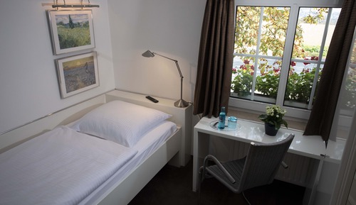 Economy Single Room