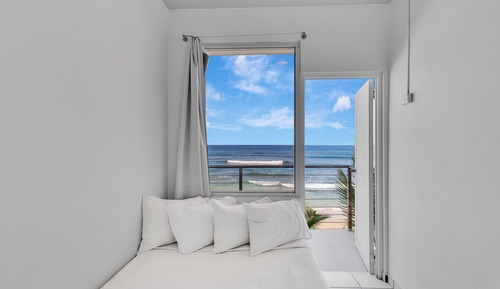 Honeymoon Room