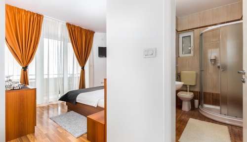 Deluxe Double Room, Balcony, Sea View (102)