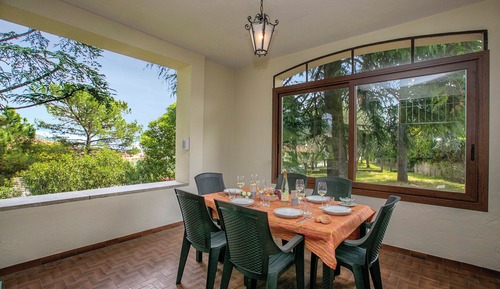 Family Apartment, 3 Bedrooms, 2 Bathrooms (Villa Alberti Appartamento Bruna)