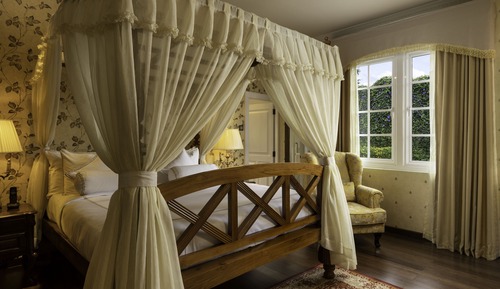 Premier Deluxe Room